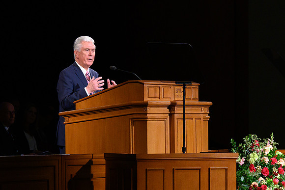 Elder Dieter F. Uchtdorf, of the Quorum of the Twelve Apostles, speaks to thousands of students at a special devotional at the BYU-Idaho Center.