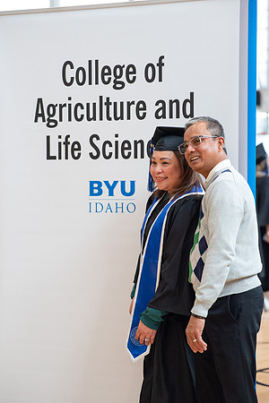 Graduates on Campus - Apr 2025