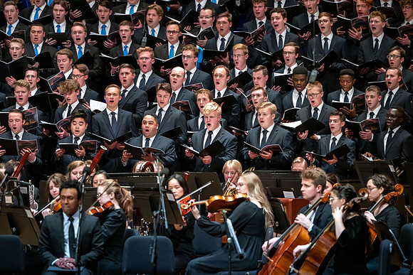 The Sacred Music Oratorio performs.