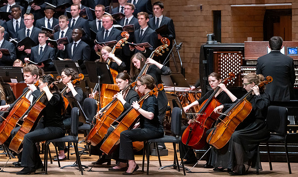 The Sacred Music Oratorio performs.