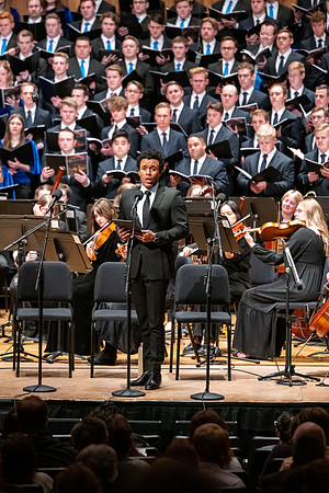 The Sacred Music Oratorio performs.