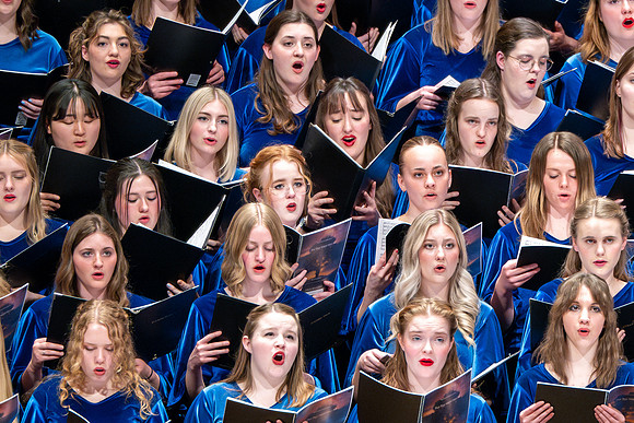 The Sacred Music Oratorio performs.