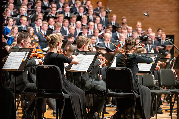 The Sacred Music Oratorio performs.