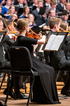 The Sacred Music Oratorio performs.