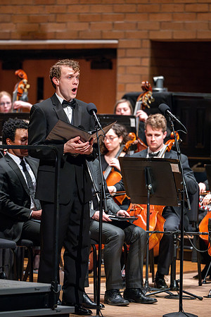 The Sacred Music Oratorio performs.