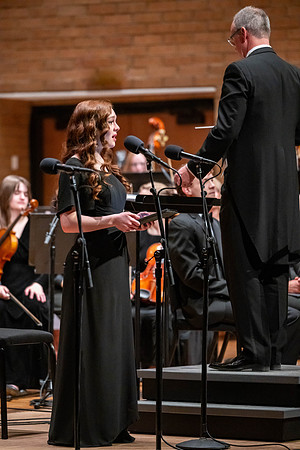 The Sacred Music Oratorio performs.