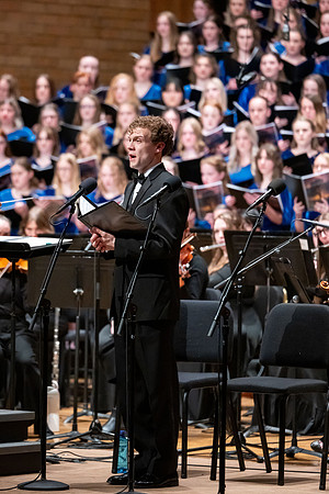 The Sacred Music Oratorio performs.