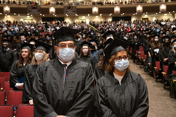 Commencement - Dec 2021