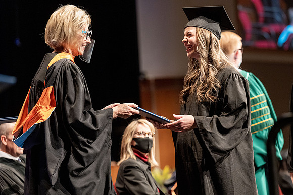 Convocation - Education - Dec. 2021