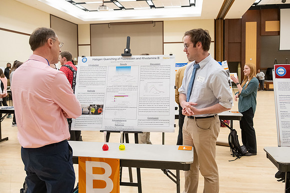 Students present their research at the R&CW Conference.