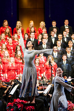At the BYU-Idaho Christmas, the university dance department, choirs and orchestra, came together with guest artists Canadian Brass for a beautiful and uplifting show.