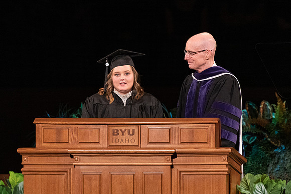 Commencement - Apr 2022