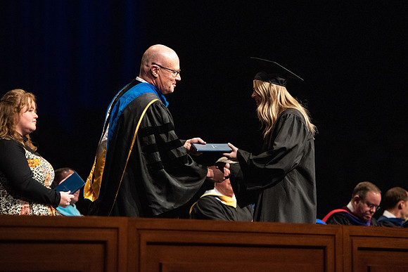 Convocation- Bus Com & Phys Sci - Apr 2022
