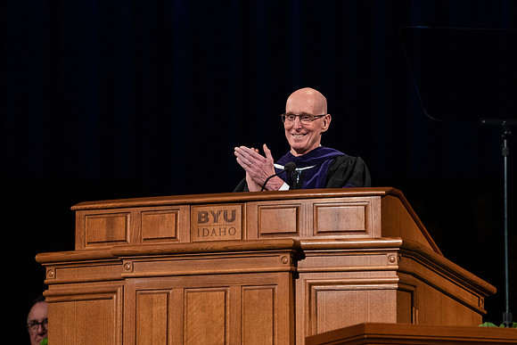Commencement - Apr 2022