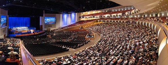 Commencement - Apr 2022