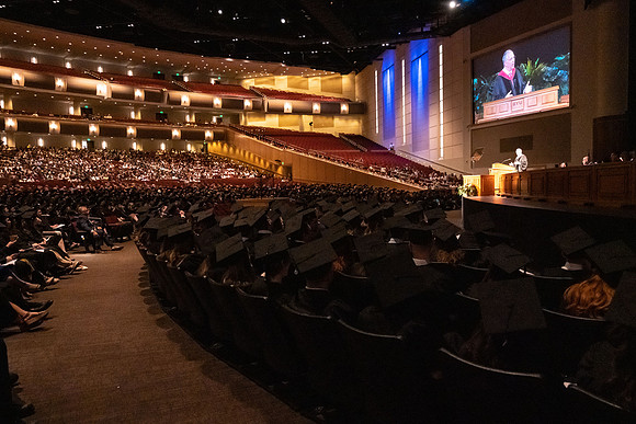 Commencement - Apr 2022