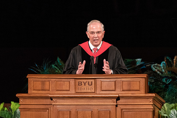 Commencement - Apr 2022