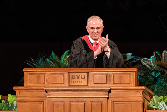Commencement - Apr 2022