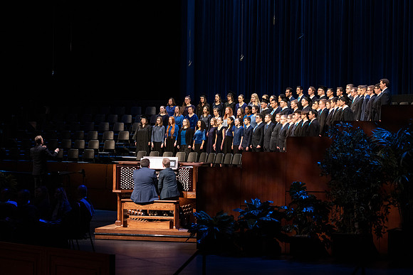 Commencement - Apr 2022