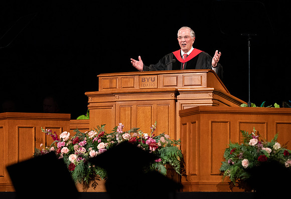 Commencement - Apr 2022