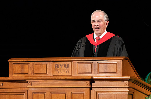 Commencement - Apr 2022