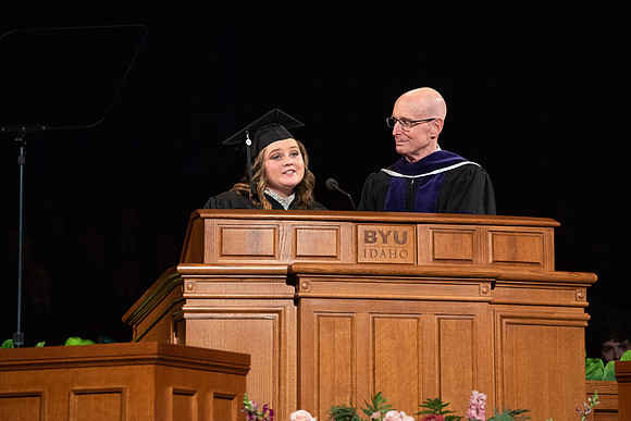 Commencement - Apr 2022