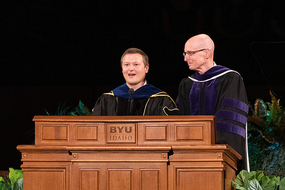 Commencement - Apr 2022