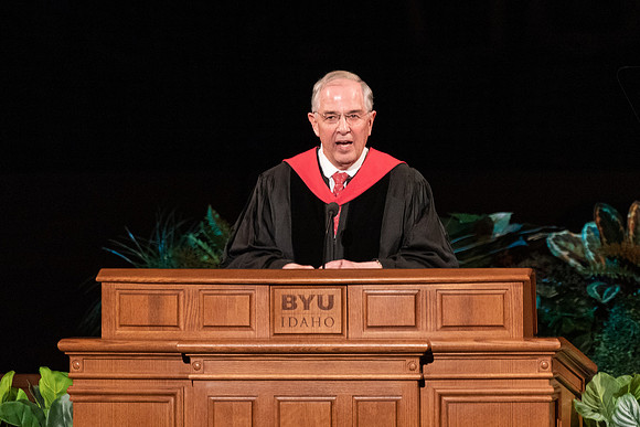 Commencement - Apr 2022