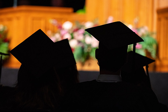 Commencement - Apr 2022