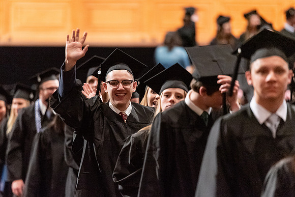 Commencement - Apr 2022