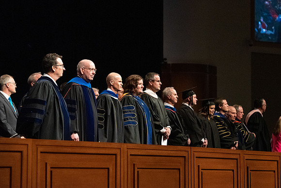 Commencement - Apr 2022