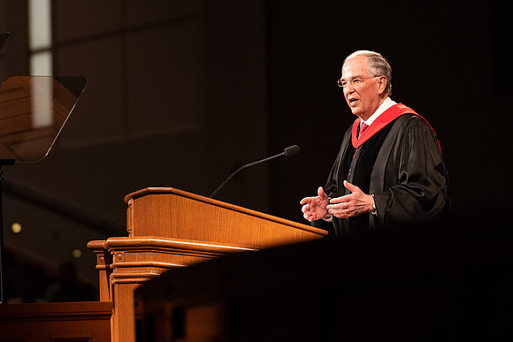 Commencement - Apr 2022