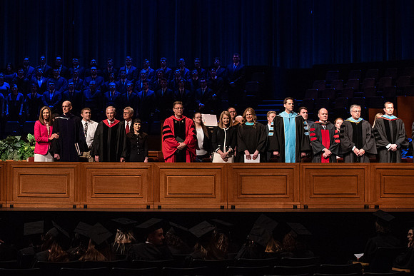 Commencement - Apr 2022