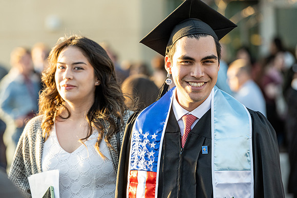 Commencement - Apr 2022