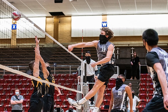 Men's Volleyball - Nov 2020