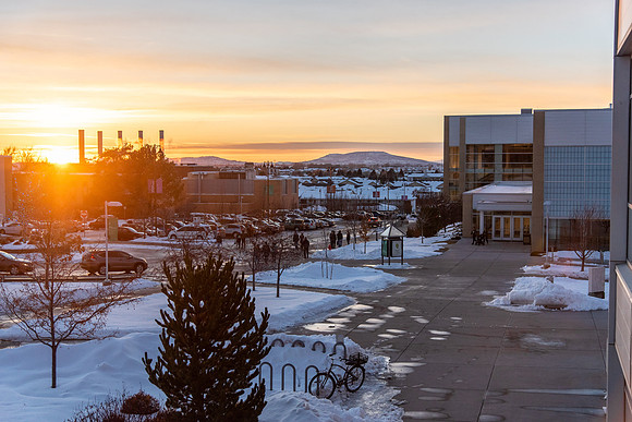 Students on campus - Jan 2021