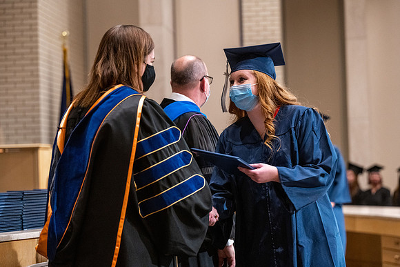 Convocation - Bus & Com - Dec. 2021
