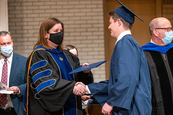 Convocation - Bus & Com - Dec. 2021