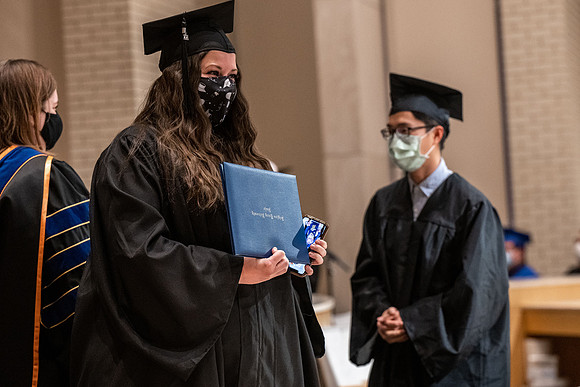 Convocation - Bus & Com - Dec. 2021