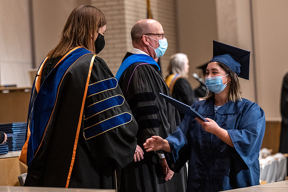 Convocation - Bus & Com - Dec. 2021