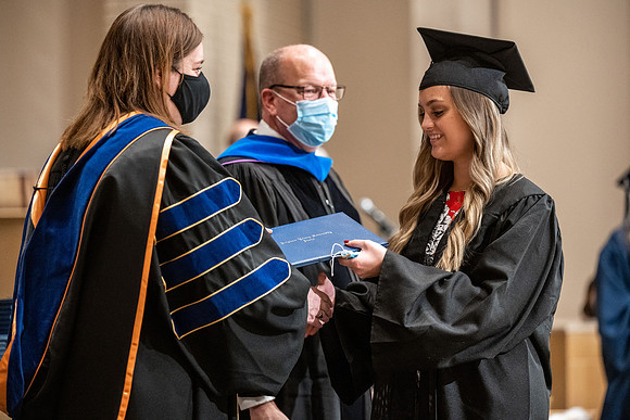 Convocation - Bus & Com - Dec. 2021