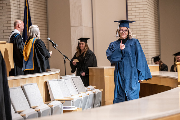 Convocation - Bus & Com - Dec. 2021