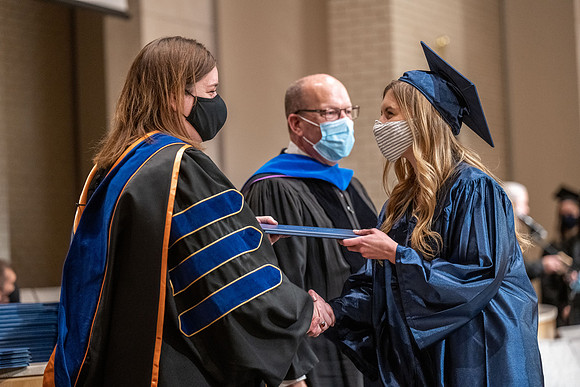 Convocation - Bus & Com - Dec. 2021