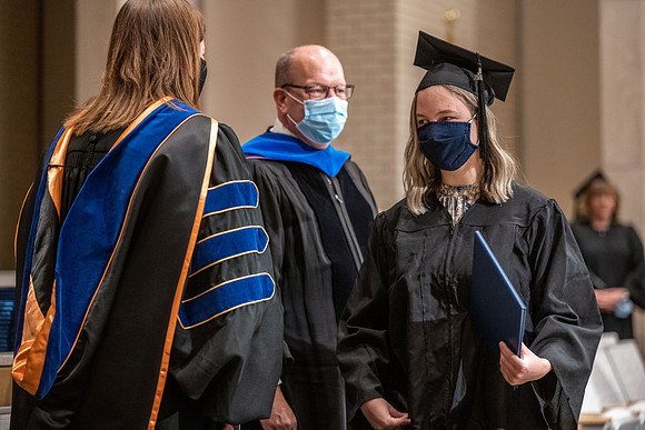 Convocation - Bus & Com - Dec. 2021
