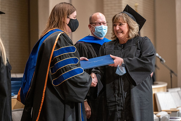 Convocation - Bus & Com - Dec. 2021