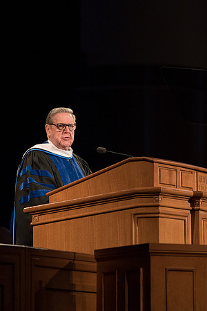 Elder Holland speaks at the commencement.