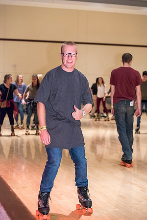 Students kick off the new semester with fun and games at i-Night.