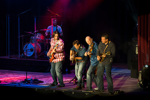 Ryan Shupe and The Rubberband concert.