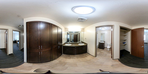 360 photos of the interior of Centre Square.