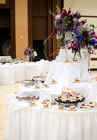 Food services caters the President's Advancement Council dinner.